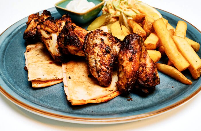 CHICKEN WINGS